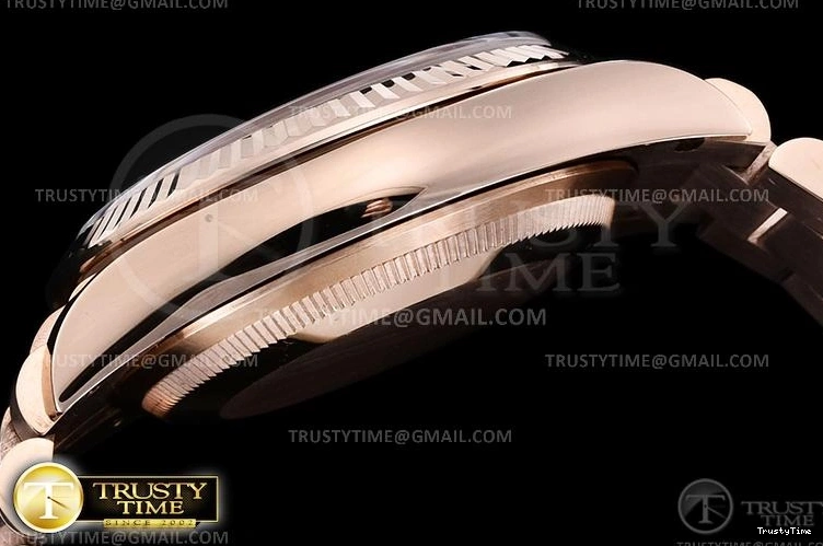 0102 RDD0223A – DayDate 36mm Packable 702